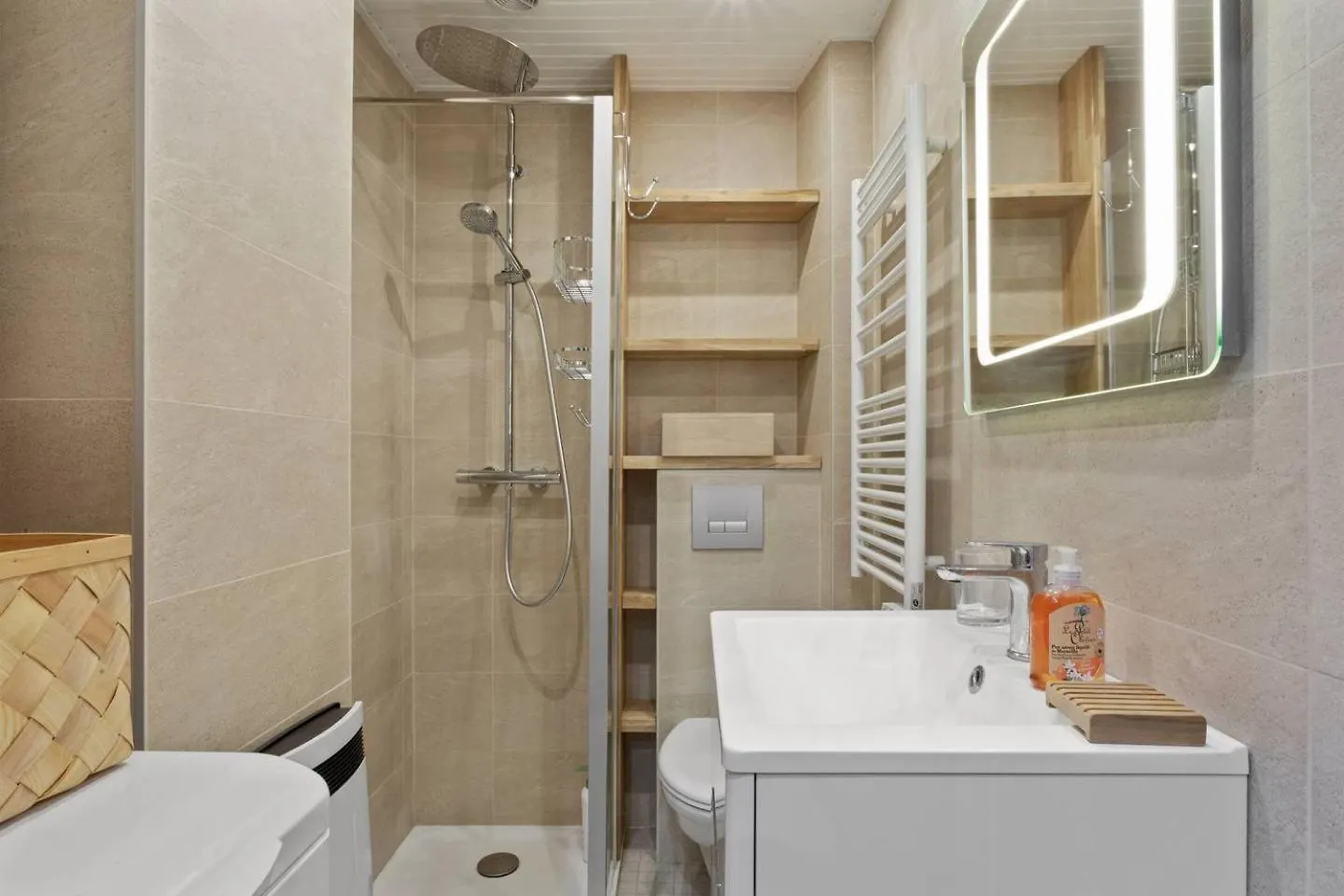 Apartment Guestready-Charming Studio 15 Mins To Grand Palais Paris France